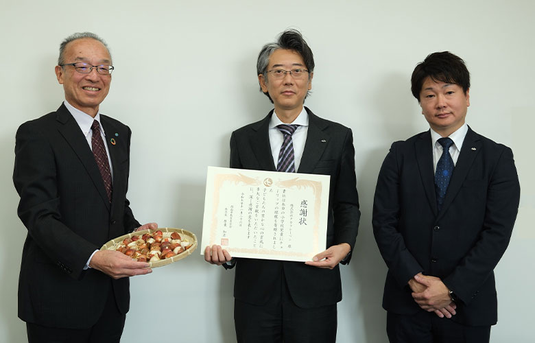Tulip bulbs donated to an elementary school in Shunan City, Yamaguchi Prefecture.